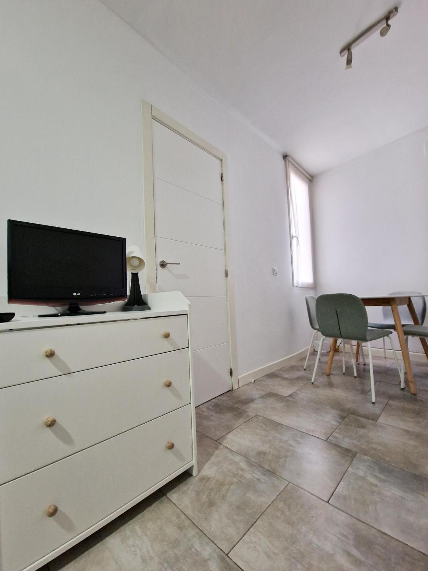דירות מדריד San Buenaventura Vistillas Apartamento Para Dos מראה חיצוני תמונה